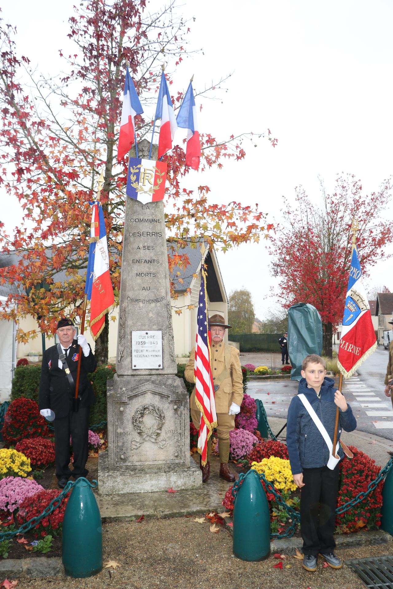 Cérémonie Au Monument Aux Morts - Centenaire - Ville De Serris